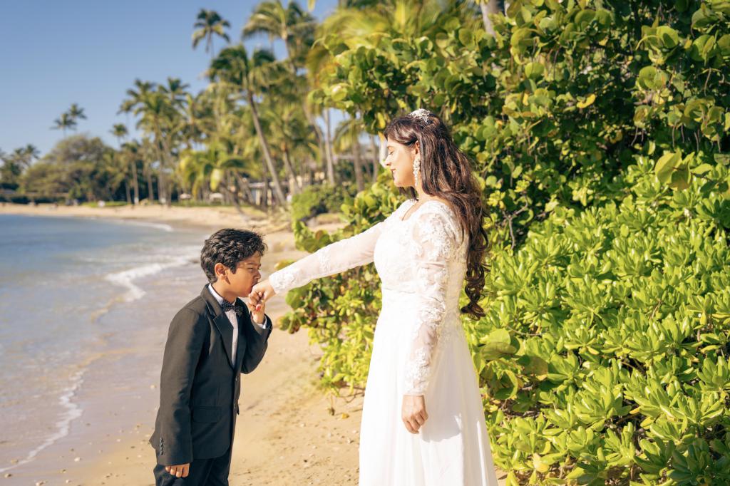 Wedding under Hawaiian sun