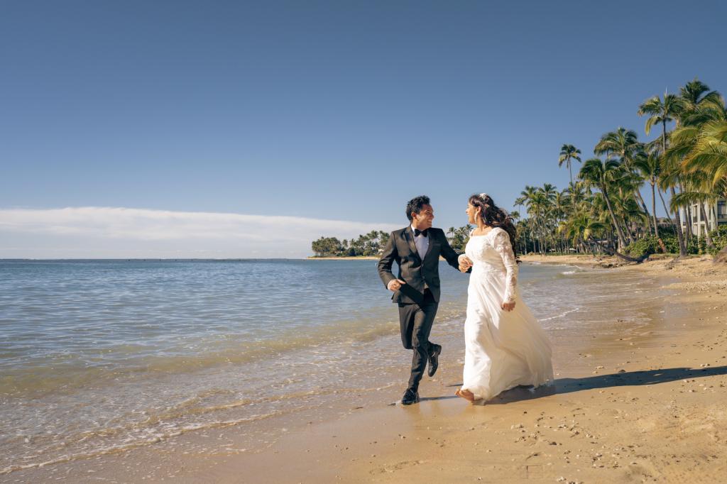 Wedding under Hawaiian sun